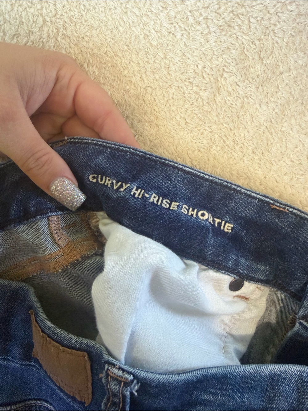American Eagle curvy high rise shorts size 12 - Picture 2 of 3